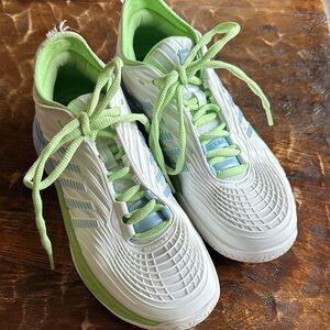 K-Swiss Hypercourt Supreme 2 Women’s size 7US (38EU) tennis sneakers